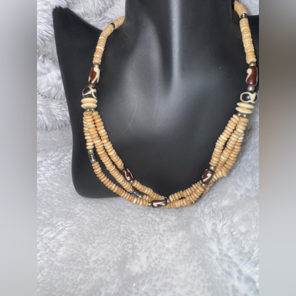 Vintage Stunning Native American Batik Bone Beaded Necklace, 18"